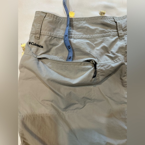 Columbia Khaki Skort Size 12 EUC - Picture 6 of 16